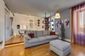 Design Rooftop Apt close to Navona Square and Vatican City
